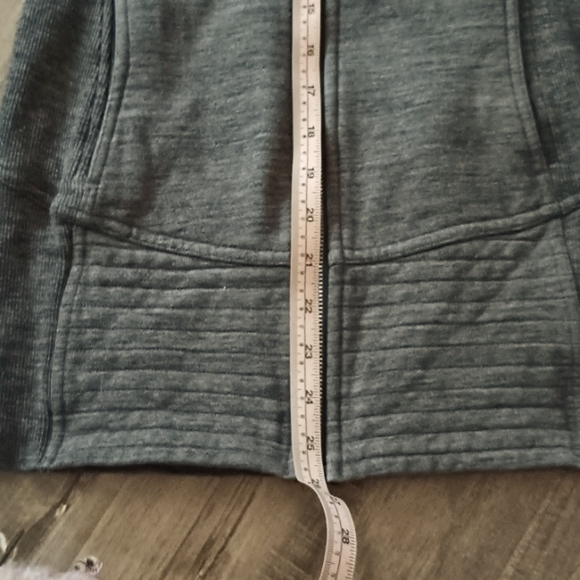 LULULEMON Jacket - Picture 10 of 10